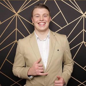 Meet your Posher, Thomas